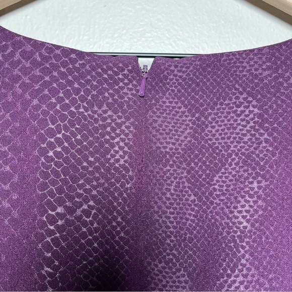 Adrianna Papell Women Dress 10 Purple Snakeskin Embossed Sliming Ruched Cocktail - Picture 4 of 14